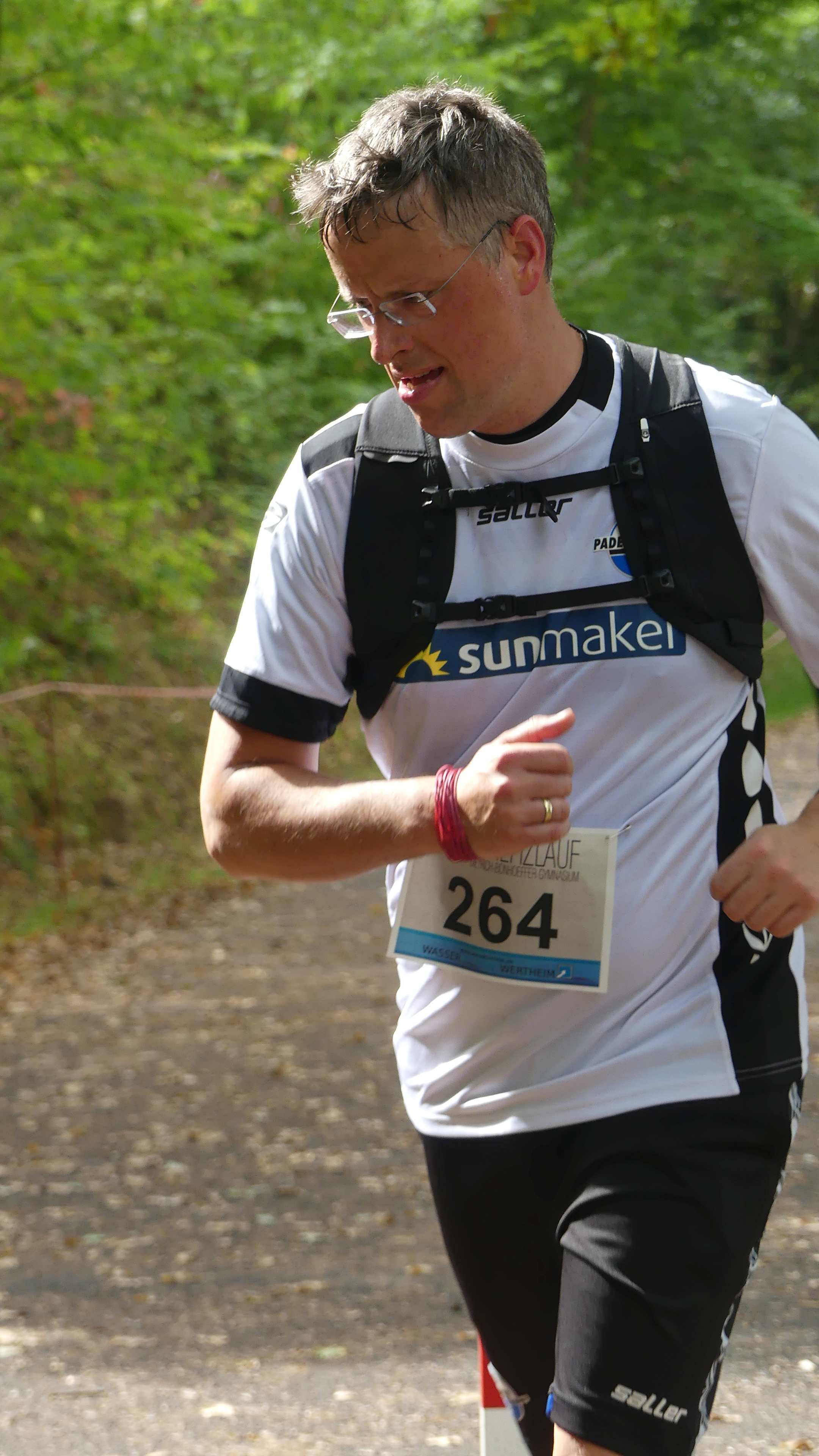 Bild vom 15. Benefizlauf im Jahr 2025. Dies ist das 334. Bild.